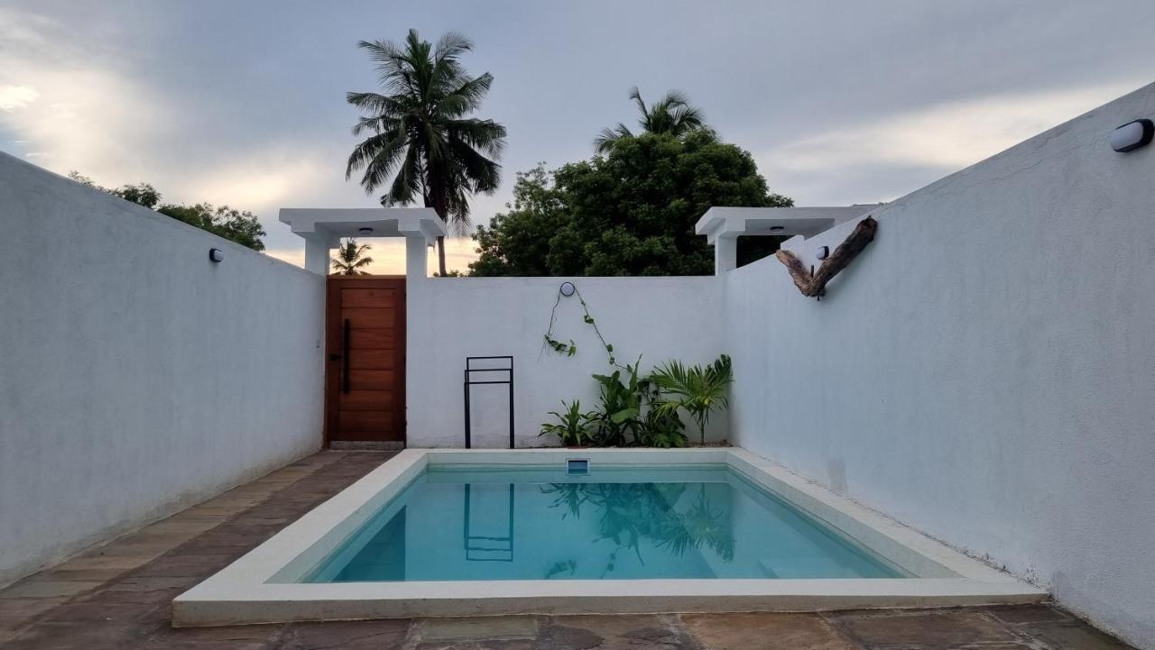 Trio Villas Watamu Exterior photo